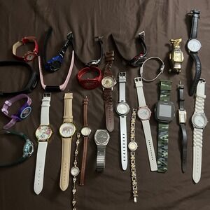 Lot Of 23 Watches, Timex, Bulova, Vtech, Armtron Some Working Some Need Batterie
